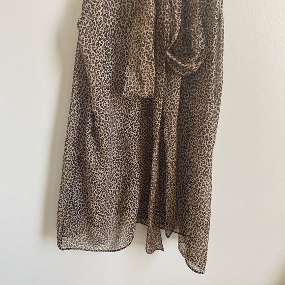 NILI LOTAN Ceyda Top in Khaki Micro Leopard Print - Picture 8 of 13